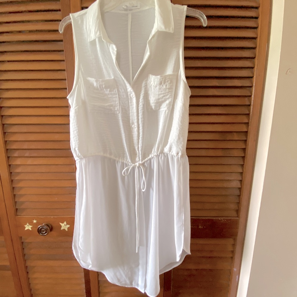 BCBG white blouse Med